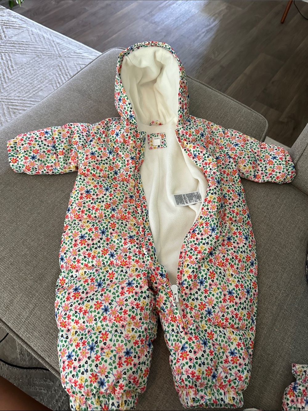 GAP Snowsuit Toddler 6-12 months White with Multi-Color Flowers